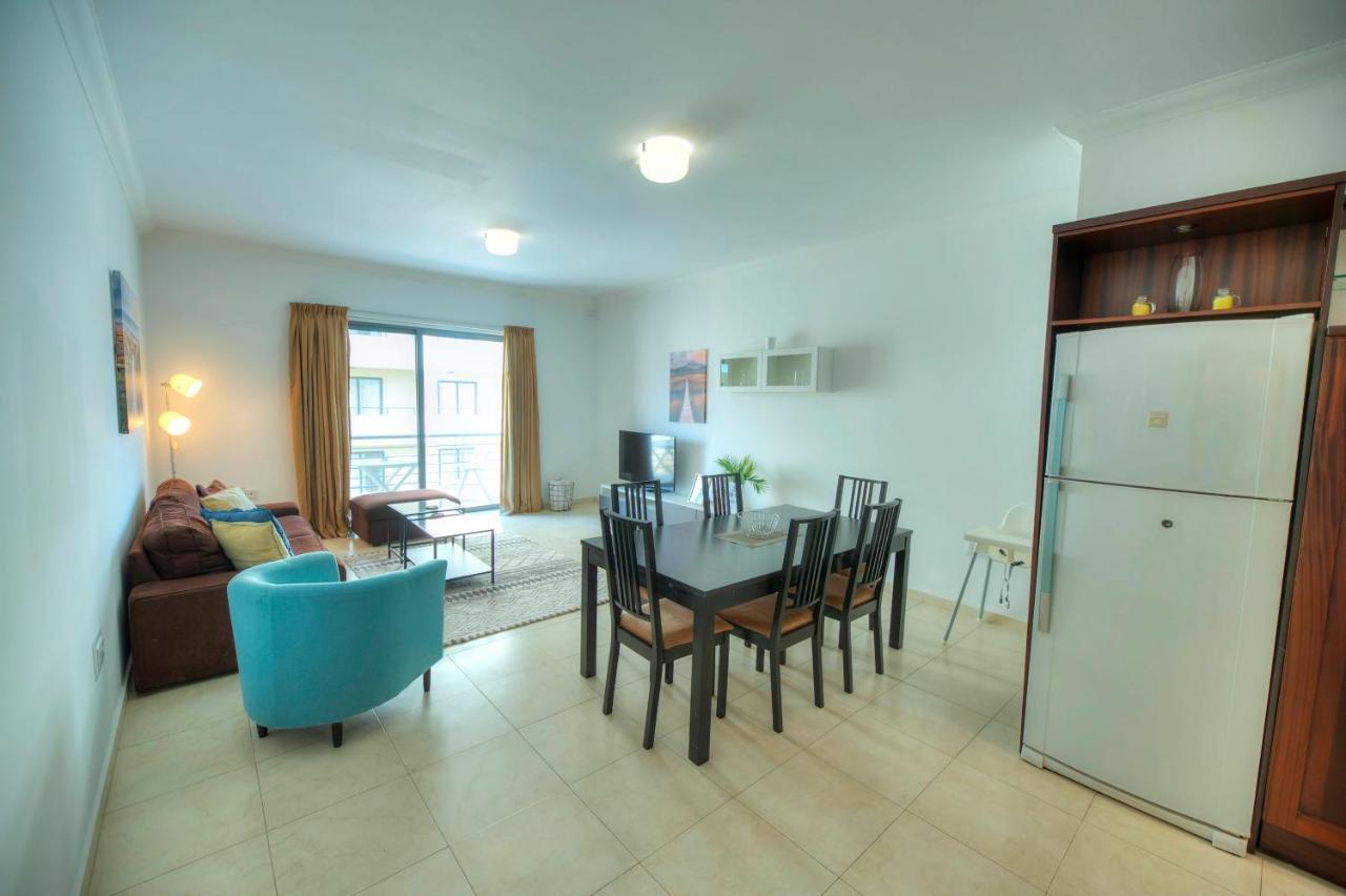 Modern 3Br Stylish & Spacious Apartment - Close To Sliema Promenade Gzira Extérieur photo