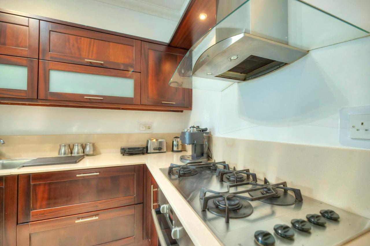 Modern 3Br Stylish & Spacious Apartment - Close To Sliema Promenade Gzira Extérieur photo