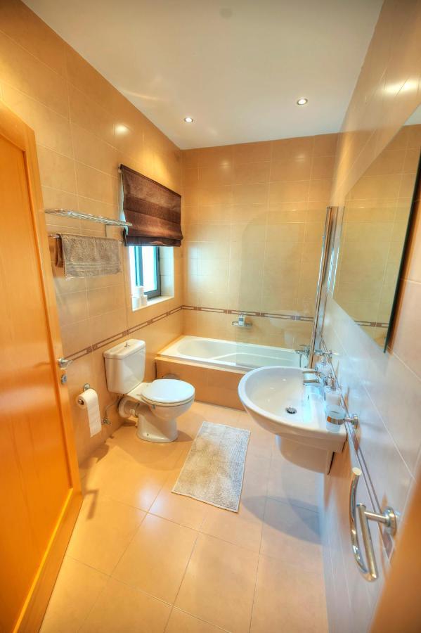 Modern 3Br Stylish & Spacious Apartment - Close To Sliema Promenade Gzira Extérieur photo