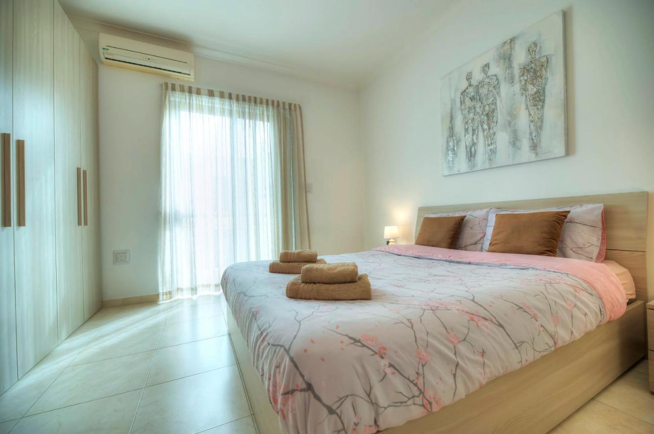 Modern 3Br Stylish & Spacious Apartment - Close To Sliema Promenade Gzira Extérieur photo