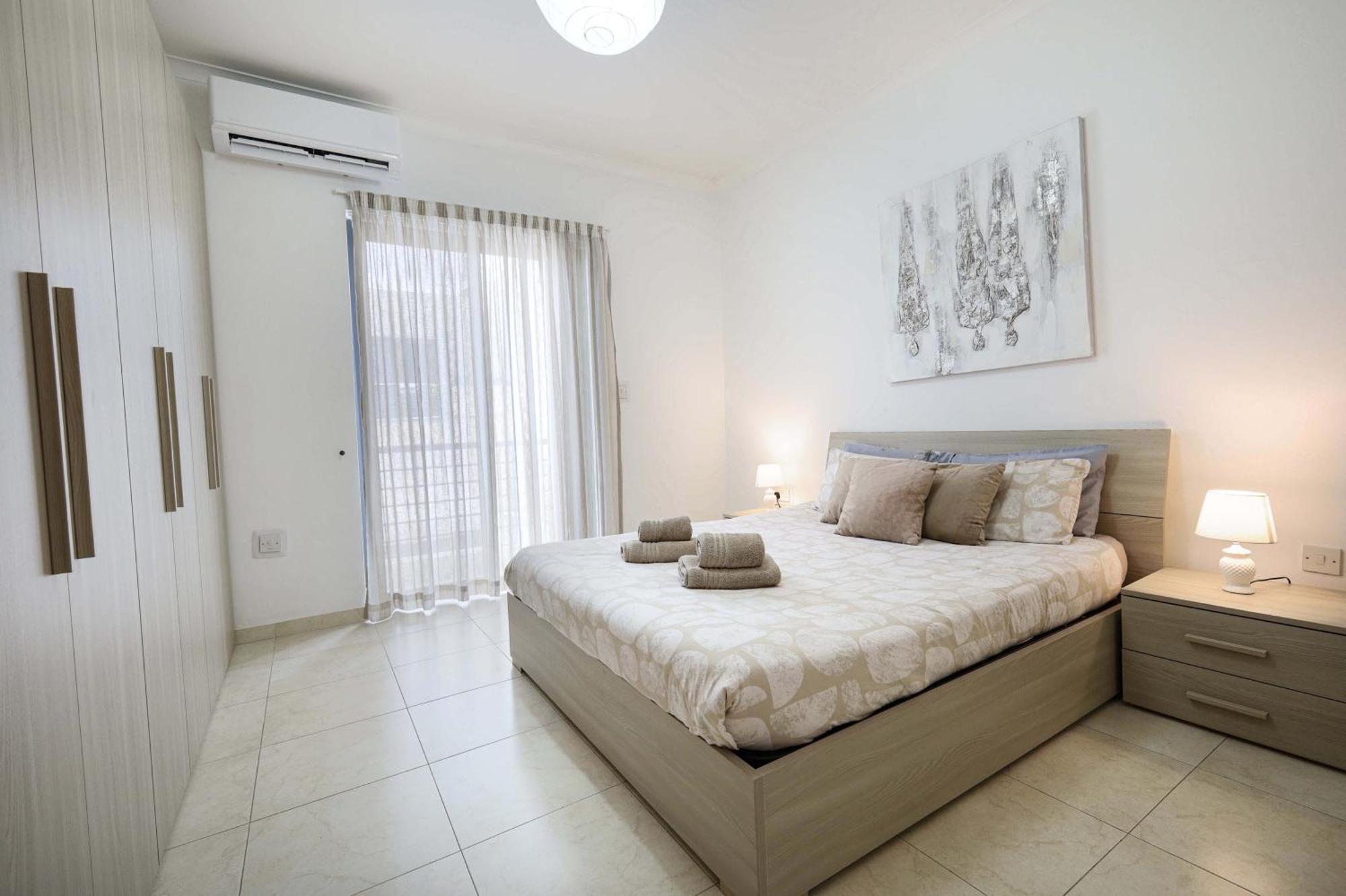 Modern 3Br Stylish & Spacious Apartment - Close To Sliema Promenade Gzira Extérieur photo