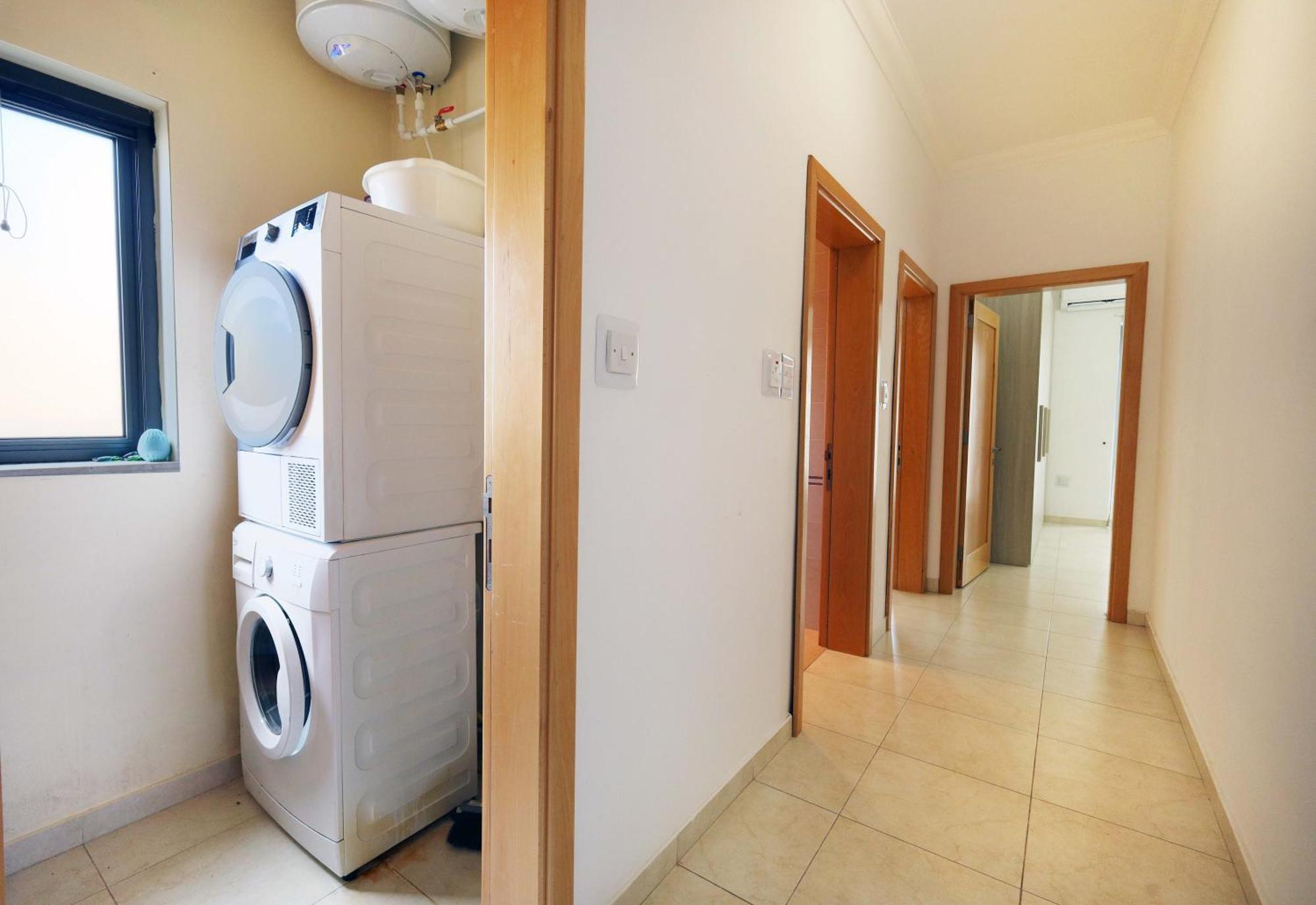 Modern 3Br Stylish & Spacious Apartment - Close To Sliema Promenade Gzira Extérieur photo
