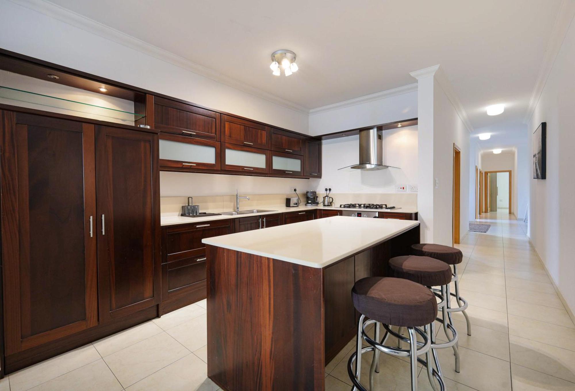 Modern 3Br Stylish & Spacious Apartment - Close To Sliema Promenade Gzira Extérieur photo
