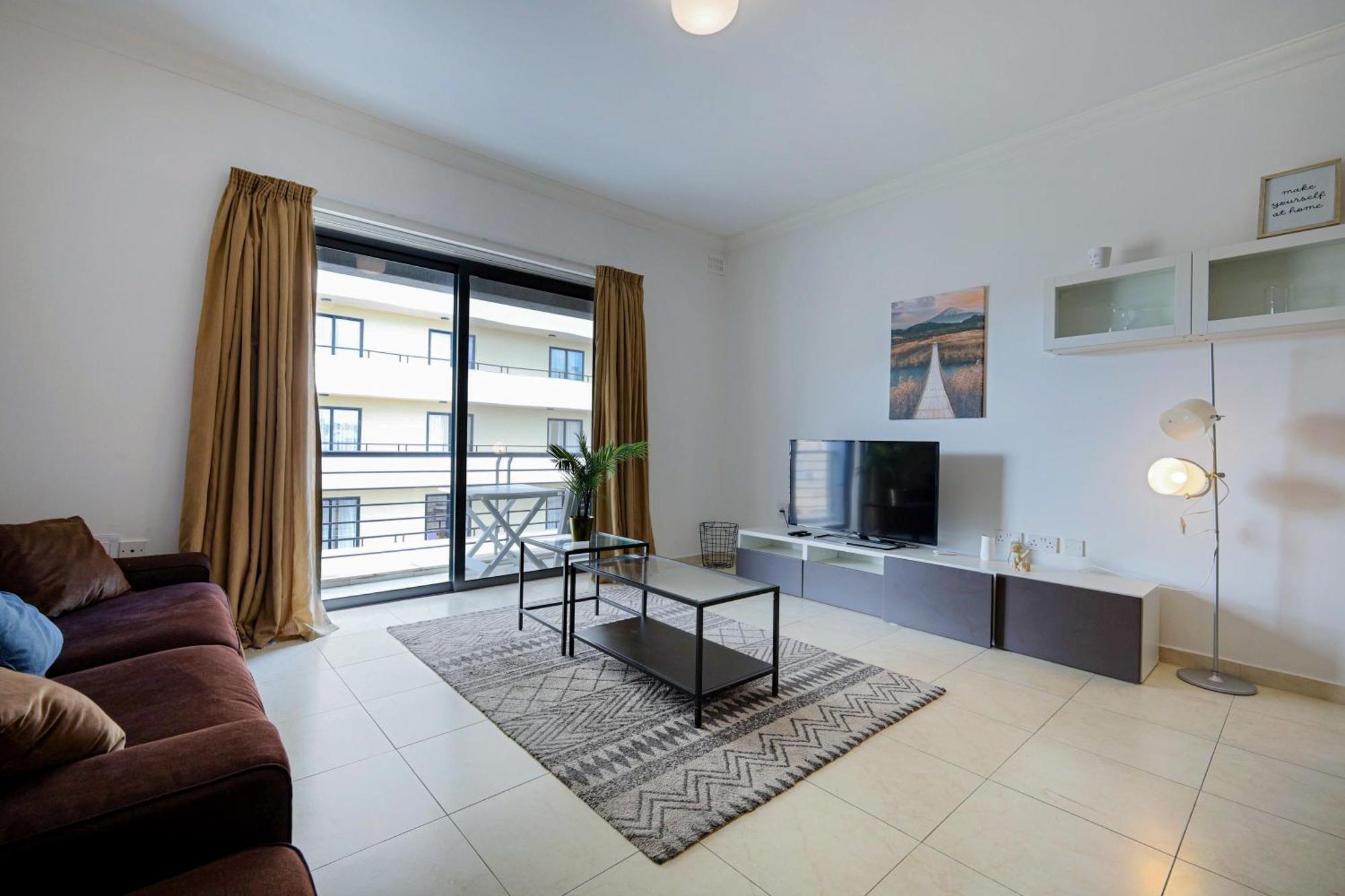 Modern 3Br Stylish & Spacious Apartment - Close To Sliema Promenade Gzira Extérieur photo