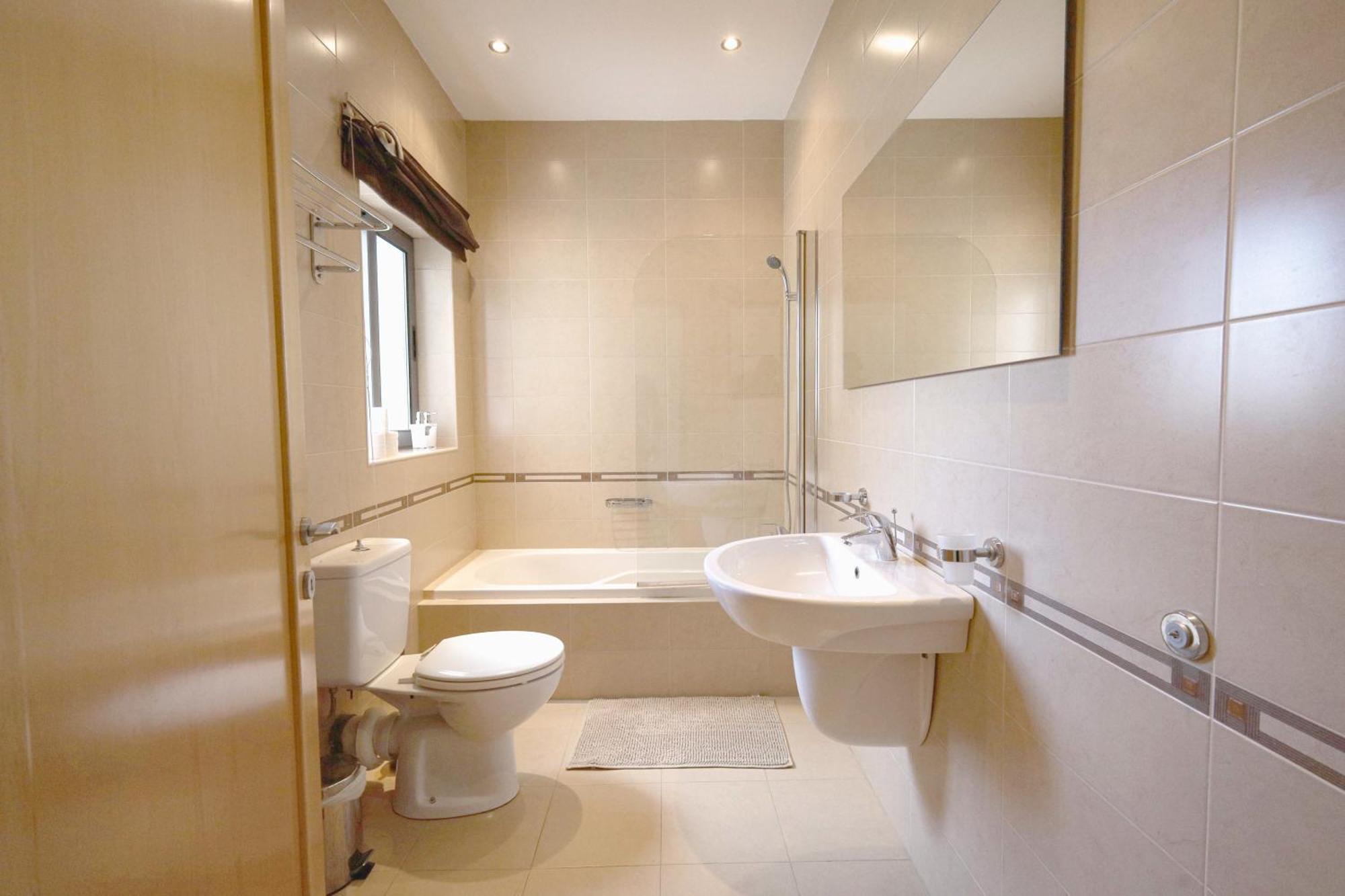 Modern 3Br Stylish & Spacious Apartment - Close To Sliema Promenade Gzira Extérieur photo